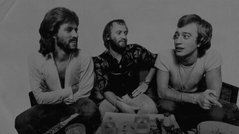 The Bee Gees : "How Can You Mend a Broken Heart"