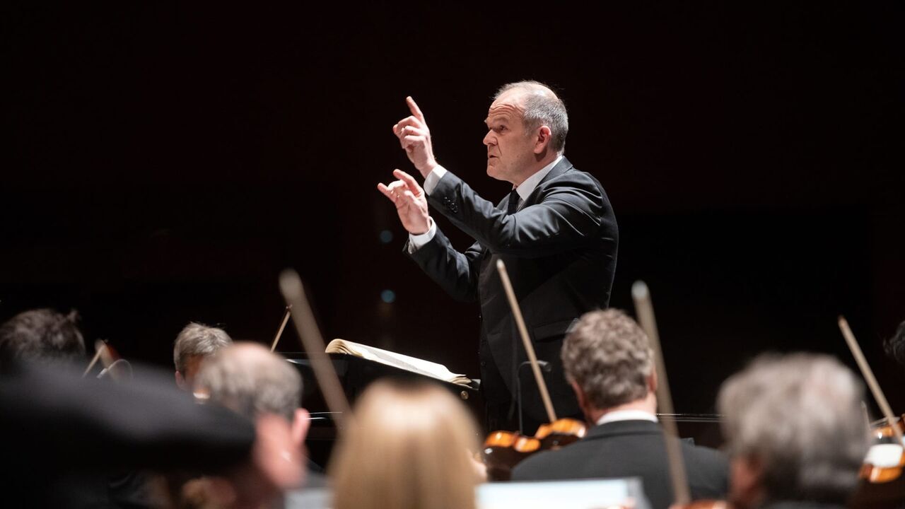 Berliner Philharmoniker, François-Xavier Roth : Stravinsky, Bach - Mezzo