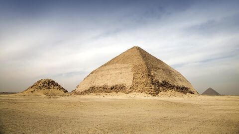 Pyramides : les mystères révélés