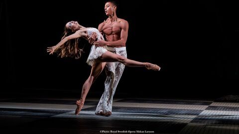 Gustavia, l'histoire du prince de Suède inconnu — France 3 01:20