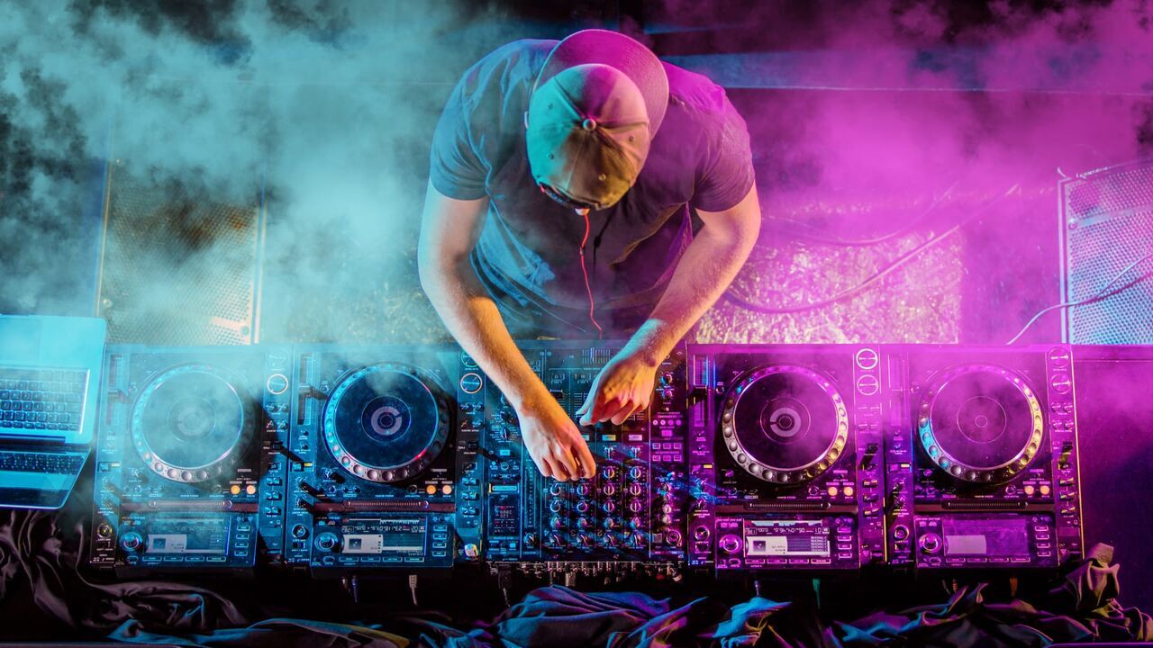 Nuit électro — CStar 03:45