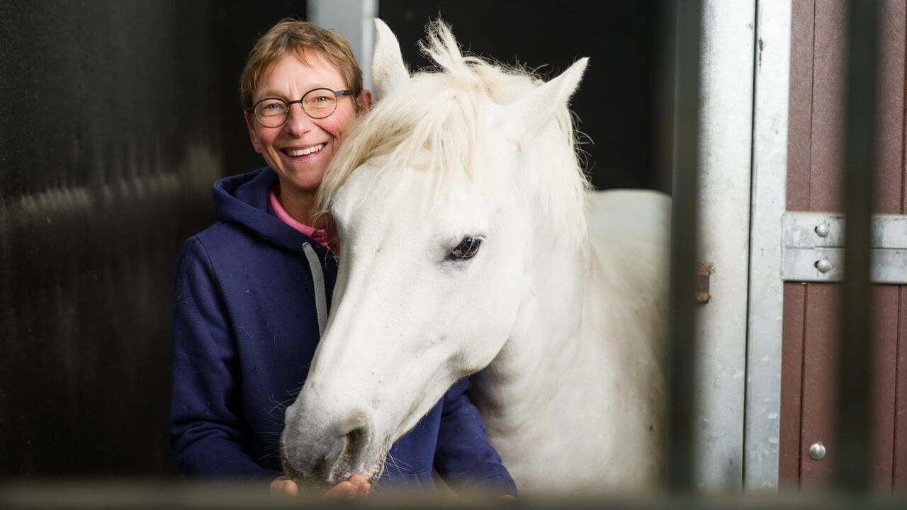 Dr Cath : Mission adoption — 6ter 06:30