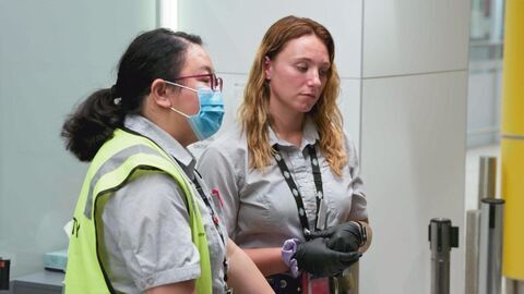 Douanes sous haute surveillance — CStar 18:33